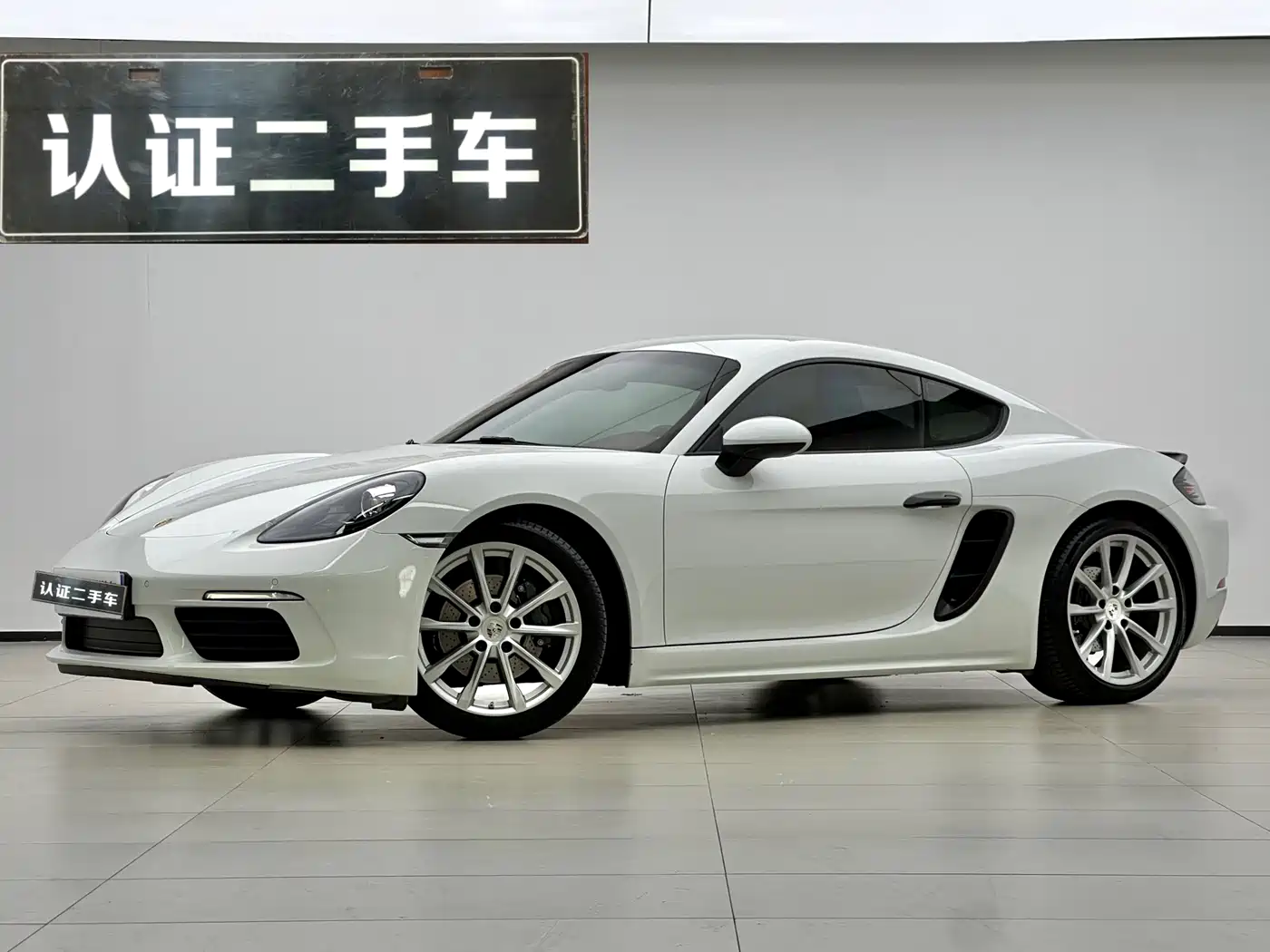 Porsche 718 2018 Cayman 2.0T