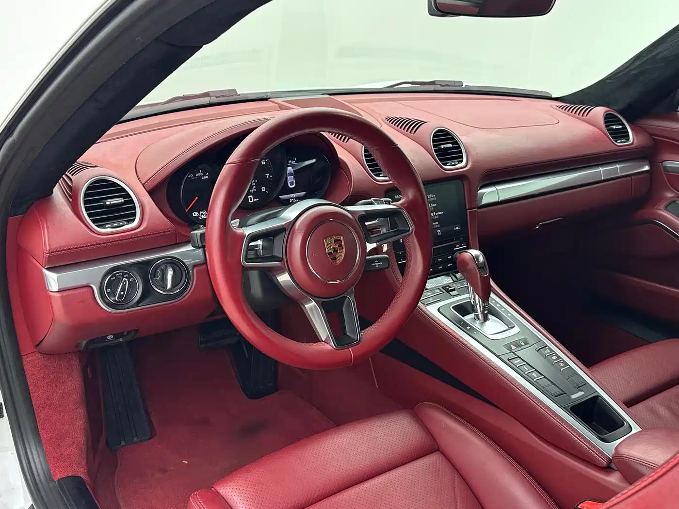 Porsche 718 2018 Cayman 2.0T фото 7