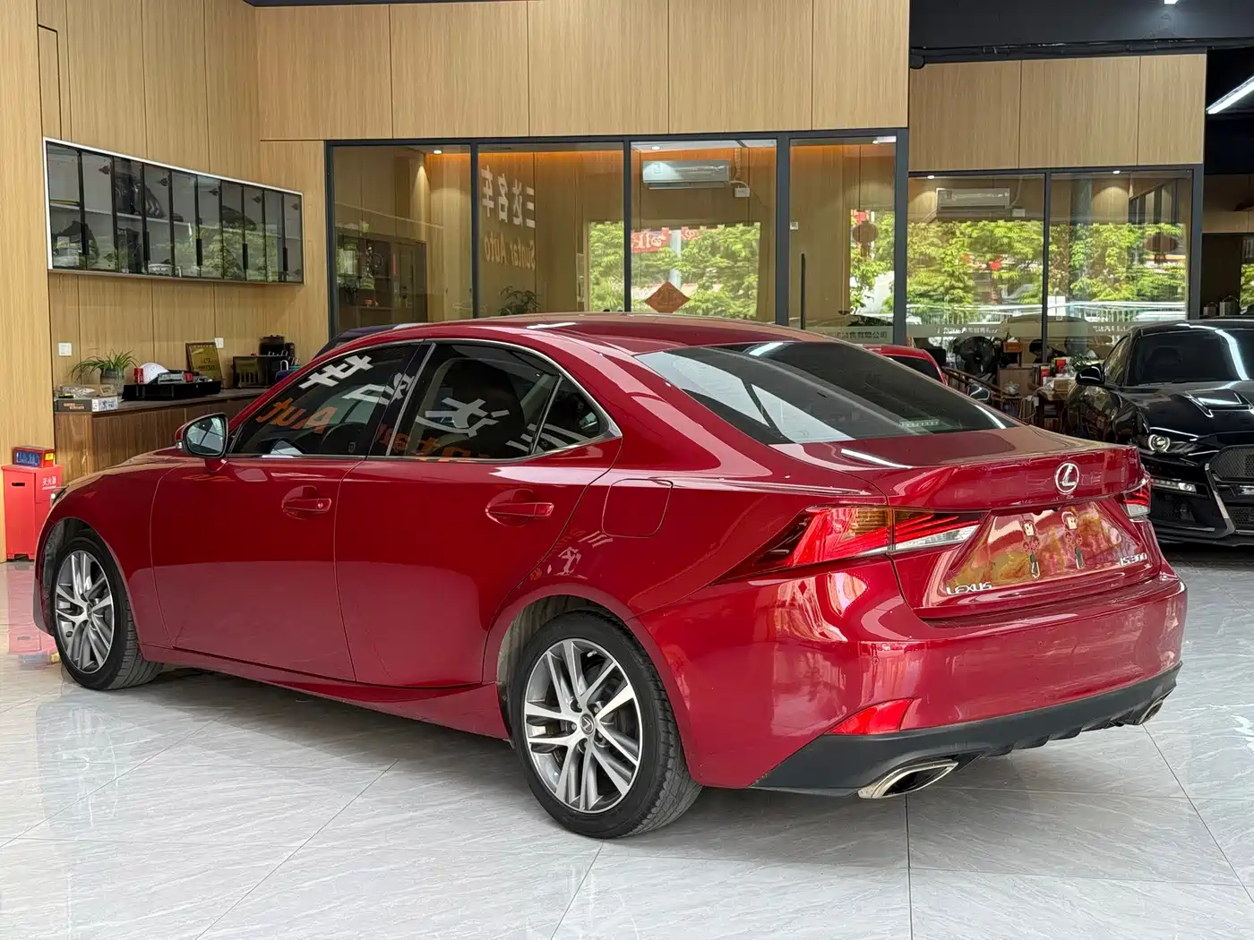 Lexus IS 2018 2017 300 Fashion Edition