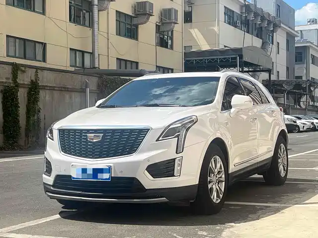 CADILLAC XT5