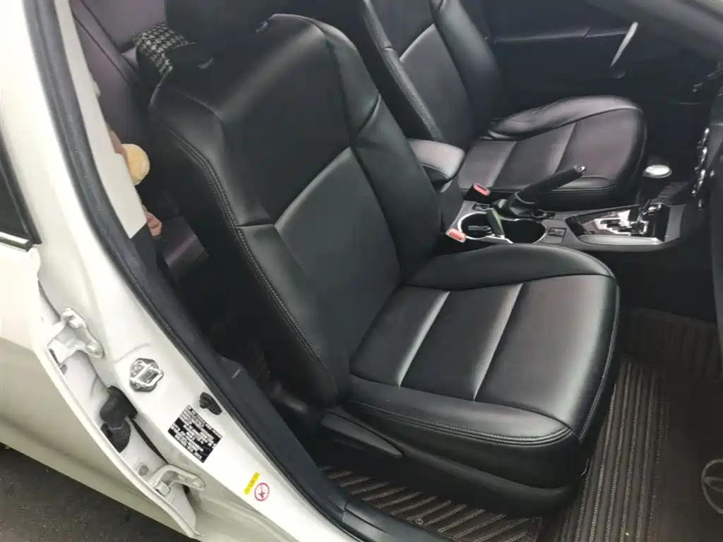 Toyota Corolla 2014 1.6L CVT GL фото 25