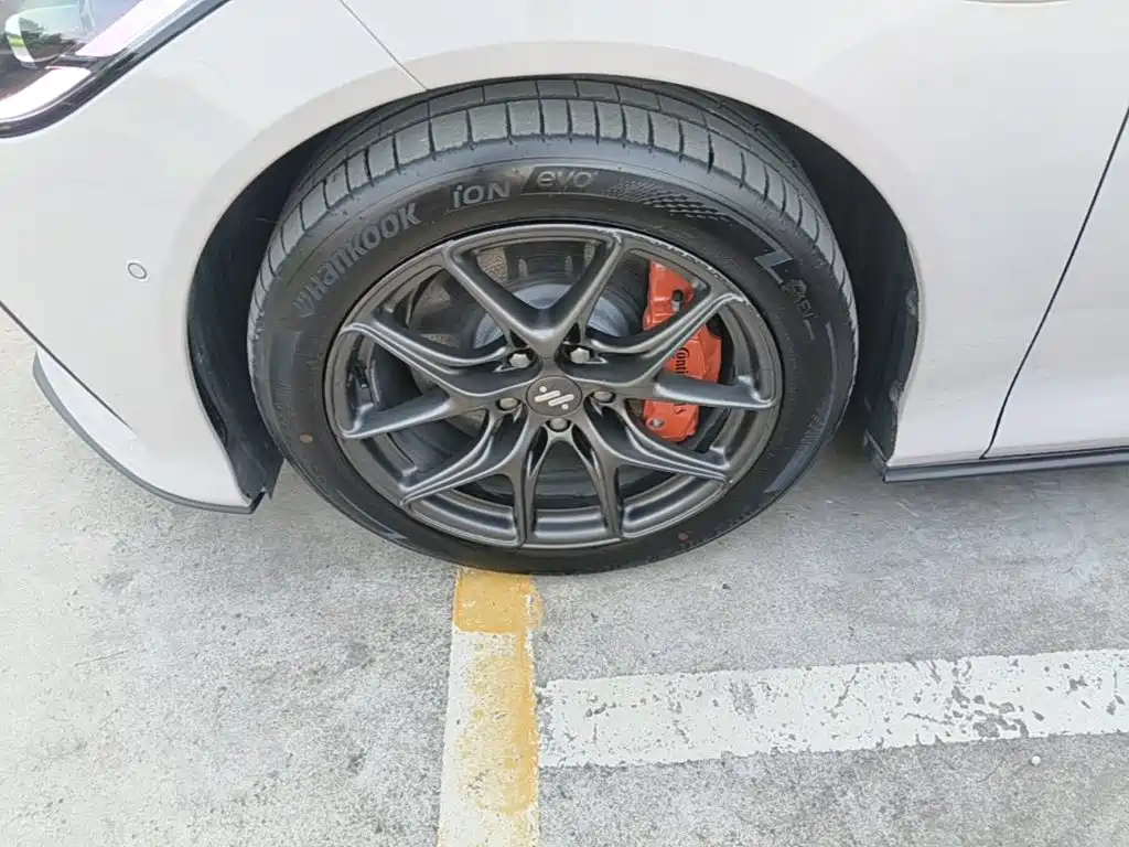 IM Motors IM L6 2025 2024 Max Ultra Performance Edition
