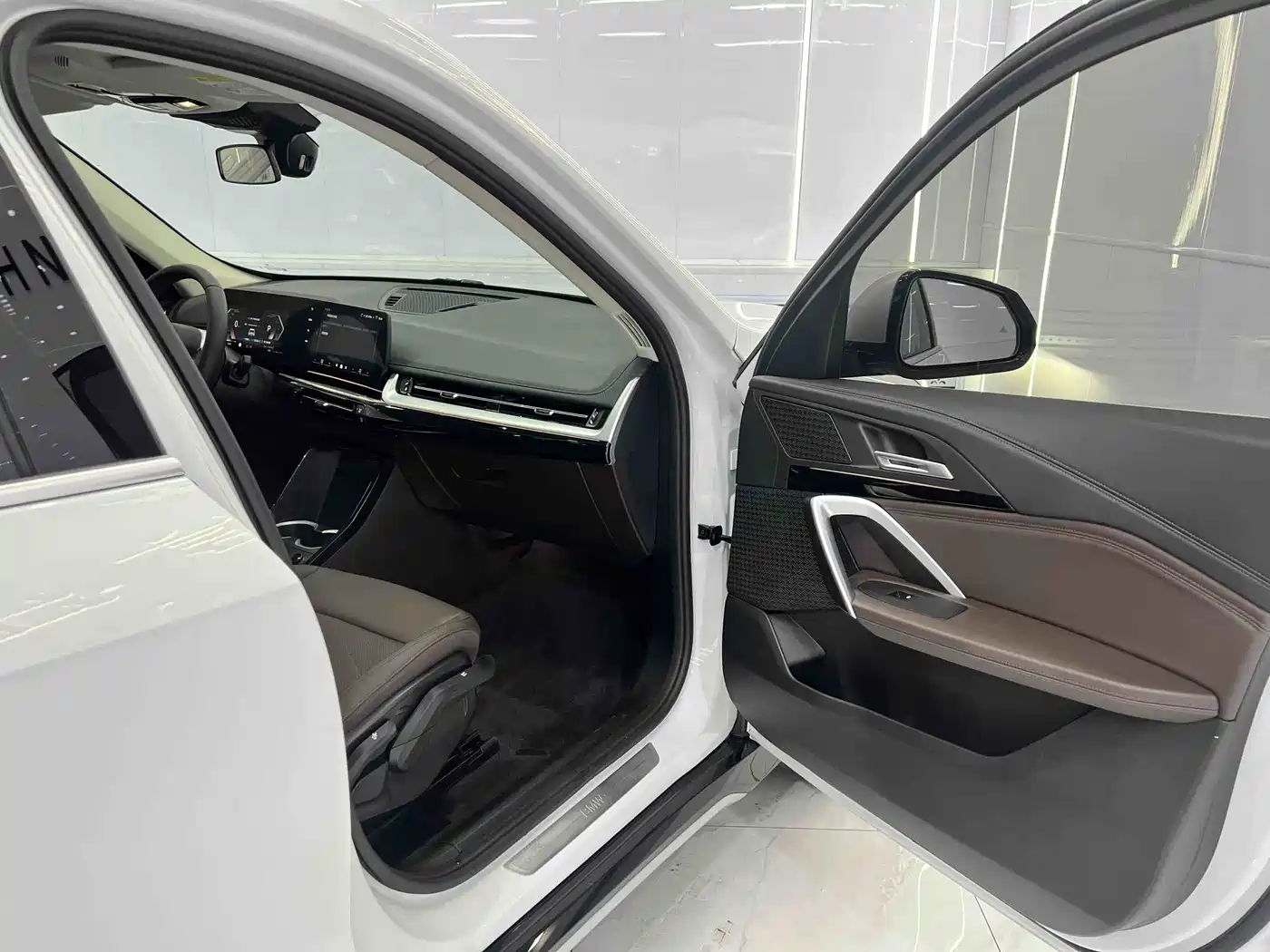 BMW X1 2023 sDrive20Li X Design Package фото 15