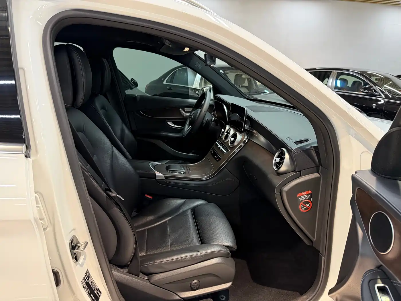Mercedes-Benz GLC 2021 GLC 260 L 4MATIC Luxury фото 16