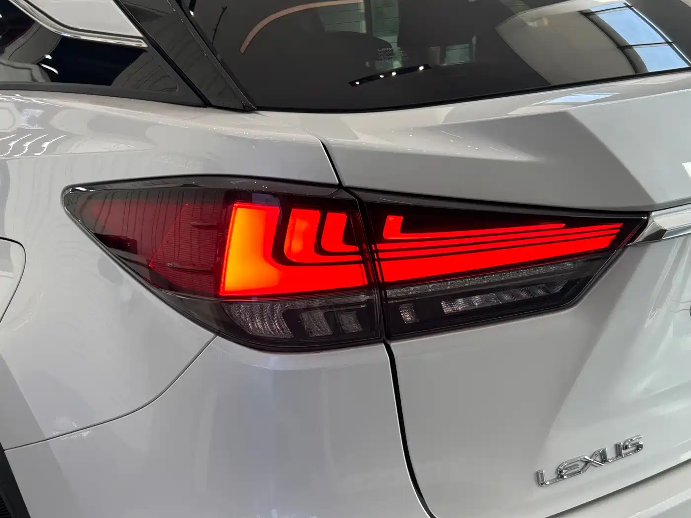 Lexus RX 2020 300 4WD Elegance Edition China VI фото 25