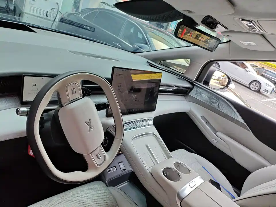 XPeng X9 2025 2025 Extended Range Edition
