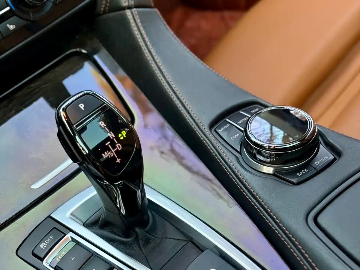 BMW 6 Series 2016 640i xDrive Gran Coupe фото 24