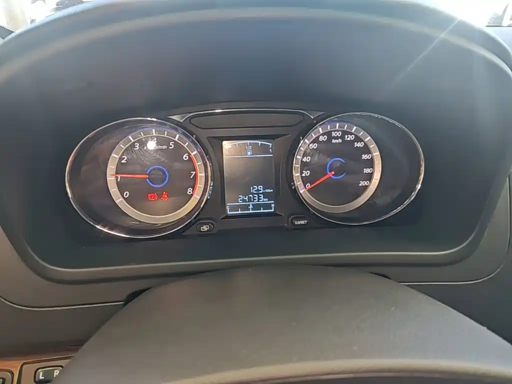 Dongfeng Fengxing Fengxing CM7 2019 2018 Classic 2.0T Manual Luxury
