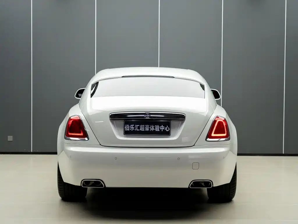 Фото 7 - Rolls-Royce Wraith