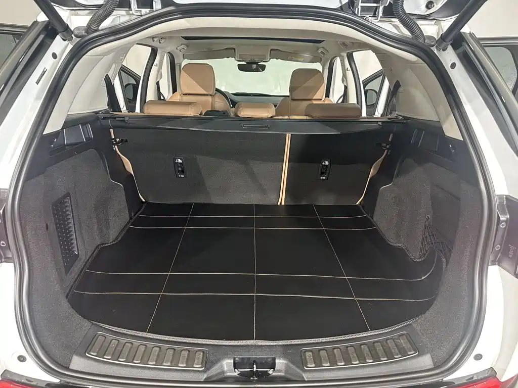 Land Rover Discovery Sport 2024 2024 Performance Technology Edition