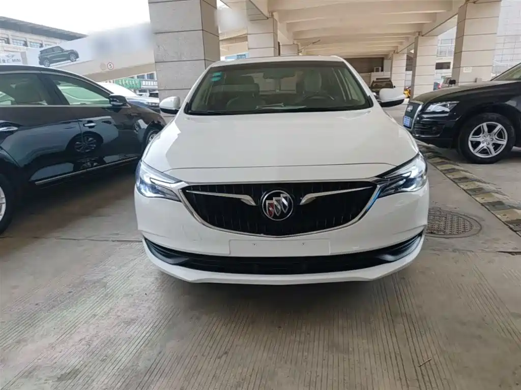 Buick Excelle 2019 15T DCT Connected Elite Type China VI фото 3