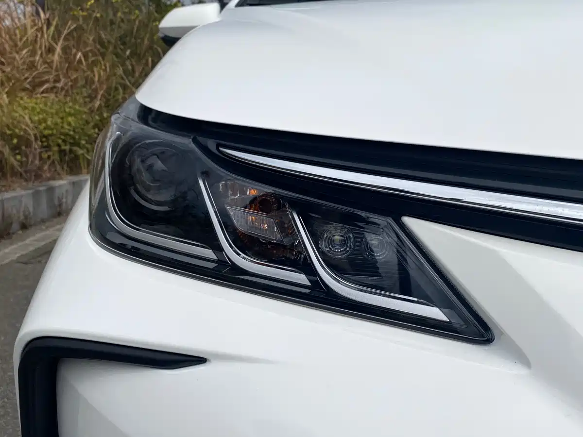 Toyota Corolla 2021 1.2T S-CVT Elite PLUS Edition фото 16