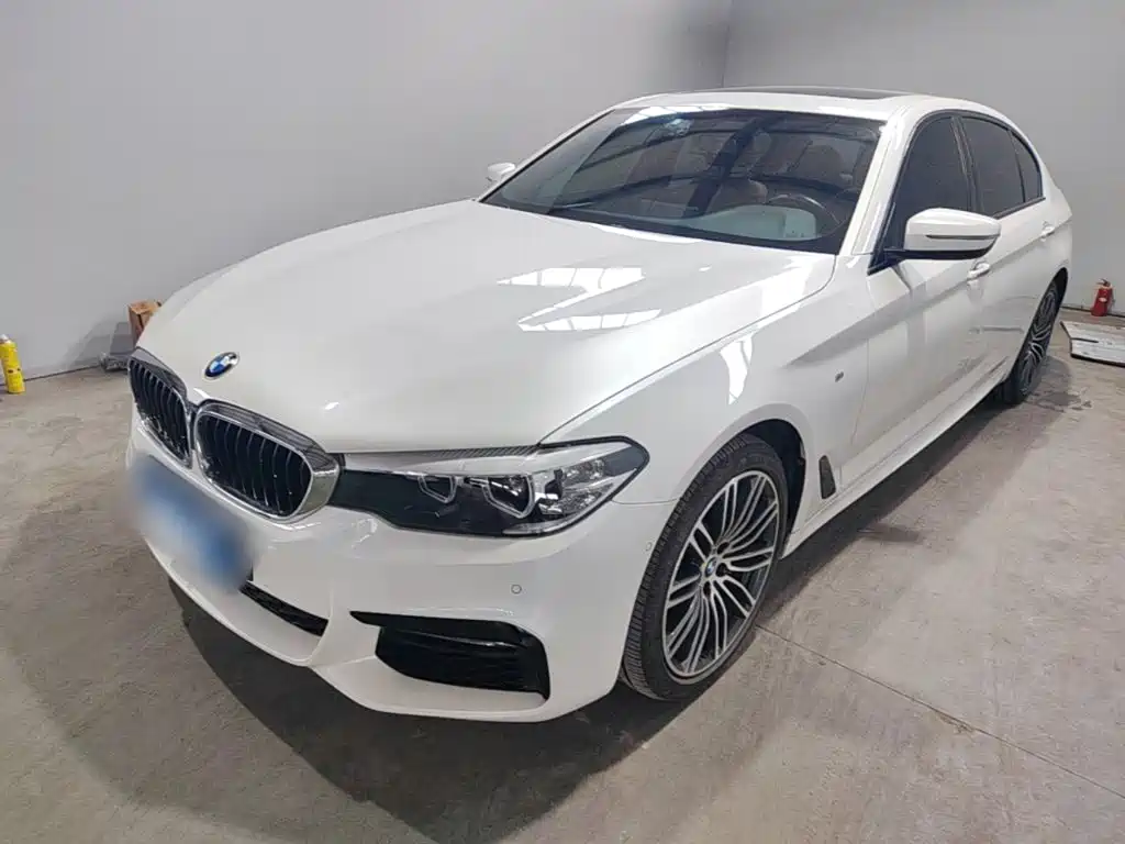 Фото 1 - BMW 5 Series