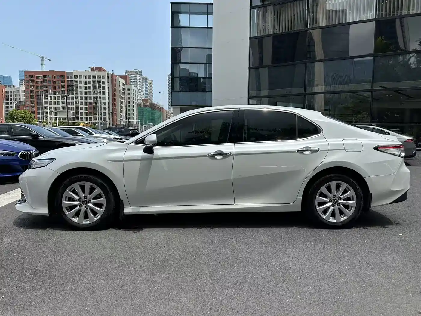 Toyota Camry 2019 2.0G Luxury Edition China VI фото 3