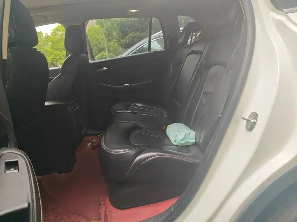 Фото 18 - Buick Envision Plus
