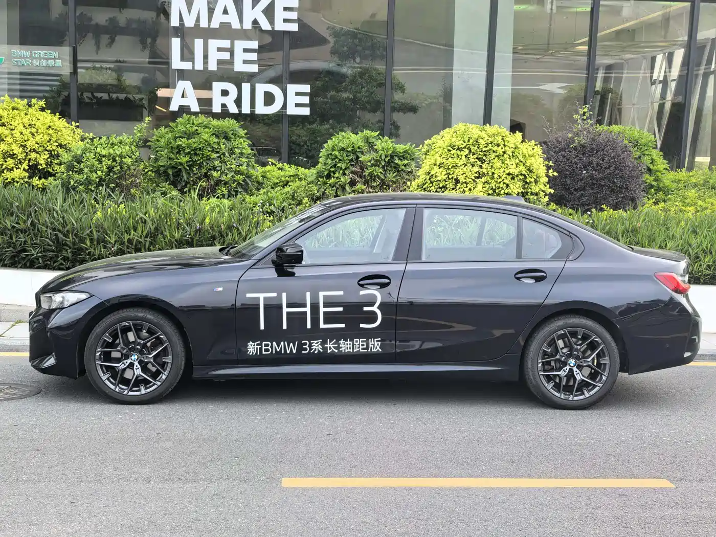 BMW 3-SERIES