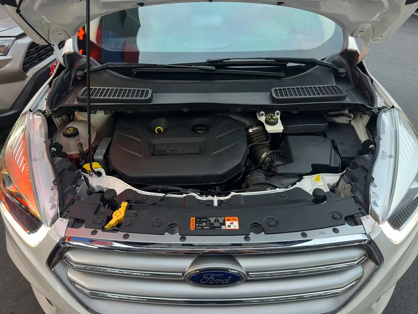 Ford Kuga 2018 2017 EcoBoost 245 AWD Platinum