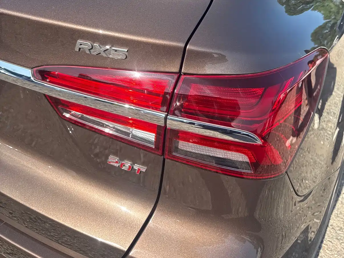 Фото 5 - Roewe RX5