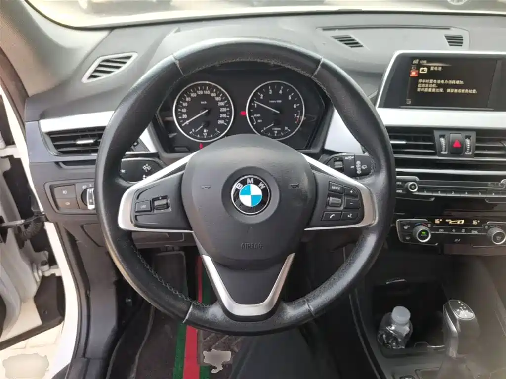 BMW X1 2016 sDrive18Li Fashion Model фото 11