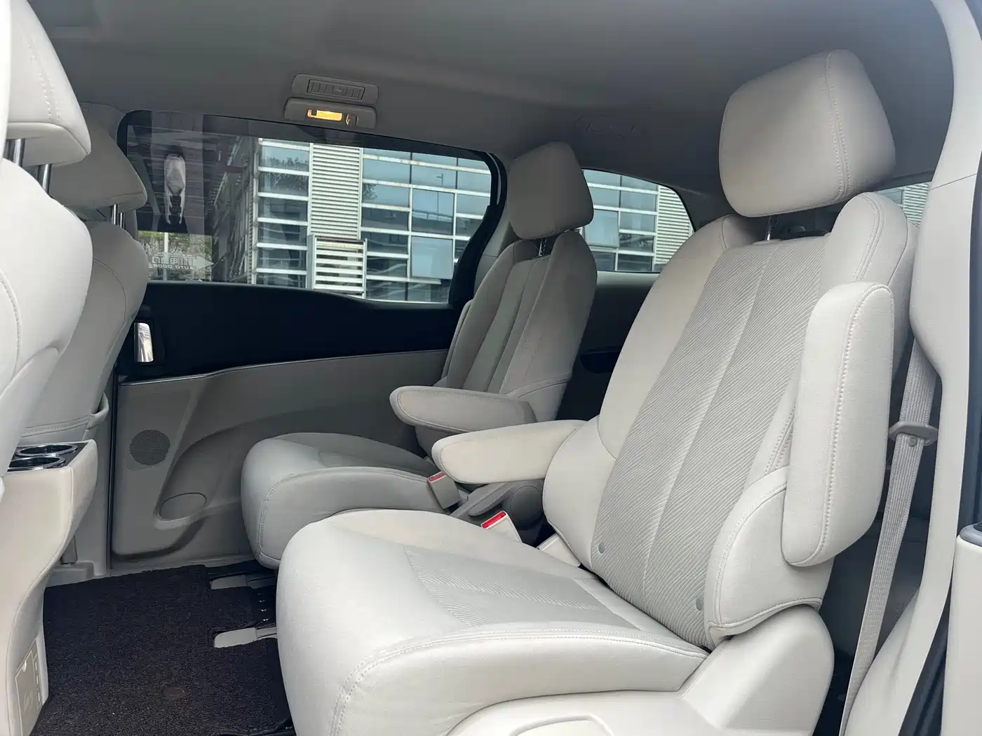 Buick GL8 2021 Land Business Class 652T Comfort фото 9