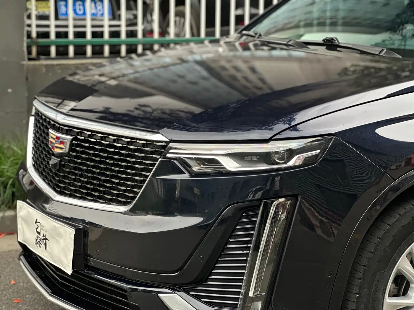 CADILLAC XT6