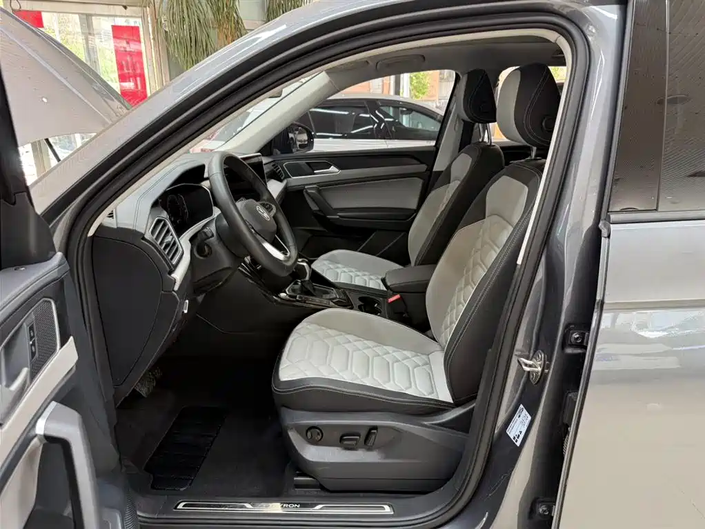 Volkswagen Tayron 2023 280TSI 2WD Luxury Plus Advanced Edition фото 14