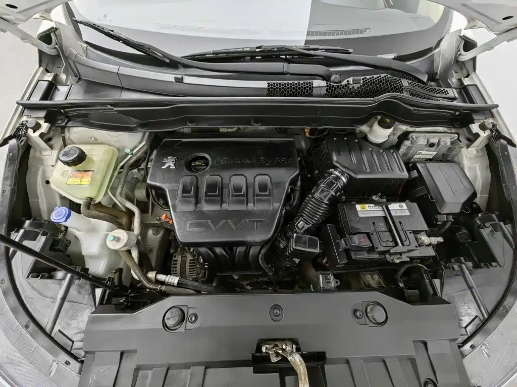 Dongfeng Aeolus Dongfeng Fengshen AX7 2015 2015 2.0L Automatic Smart Ease