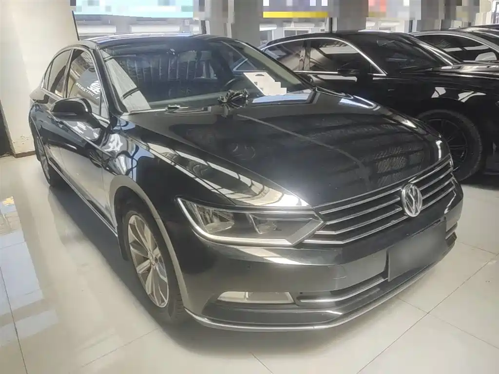 Volkswagen Magotan 2017 330TSI DSG Leading фото 4