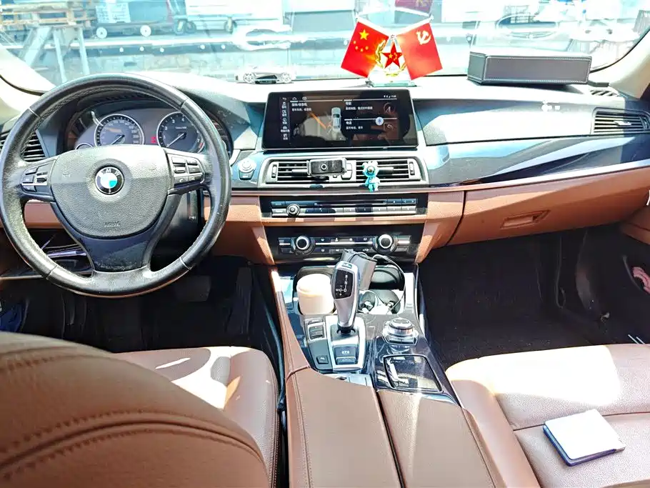 BMW 5 Series 2014 520Li Elegance фото 12