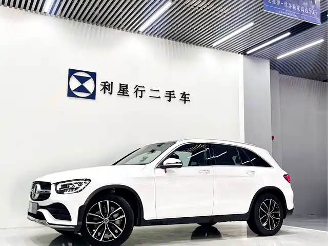 MERCEDES-BENZ GLC