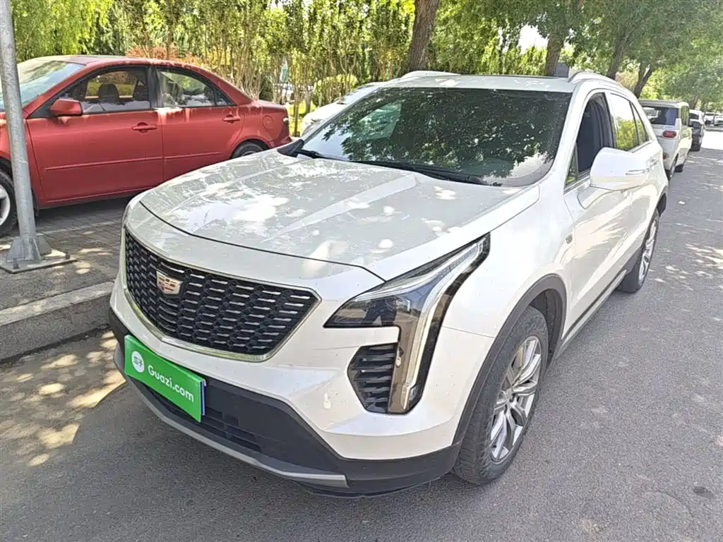 Cadillac XT4 2021 28T FWD Luxury Edition фото 2