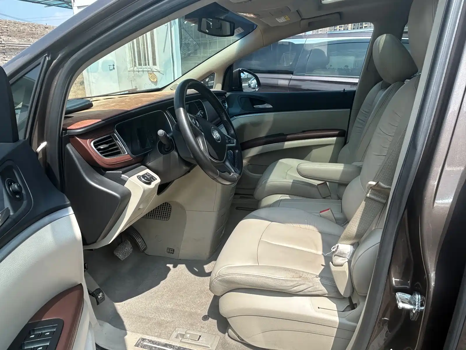 Фото 5 - Buick GL8