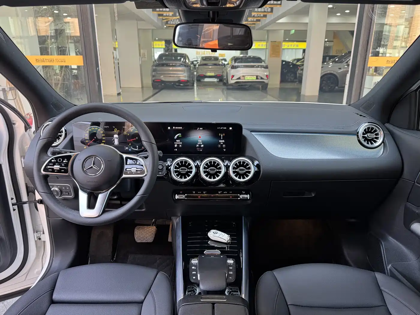 Mercedes-Benz GLA 2023 2023 GLA 220