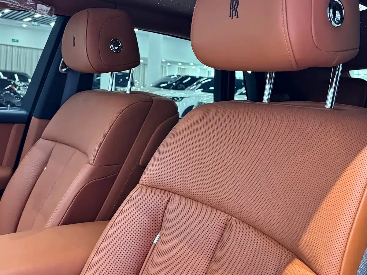 Фото 12 - Rolls-Royce Phantom