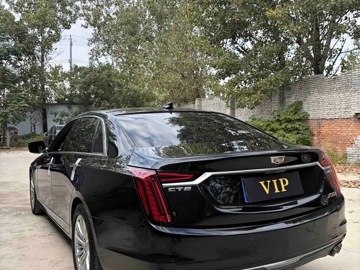 Фото 9 - Cadillac CT6