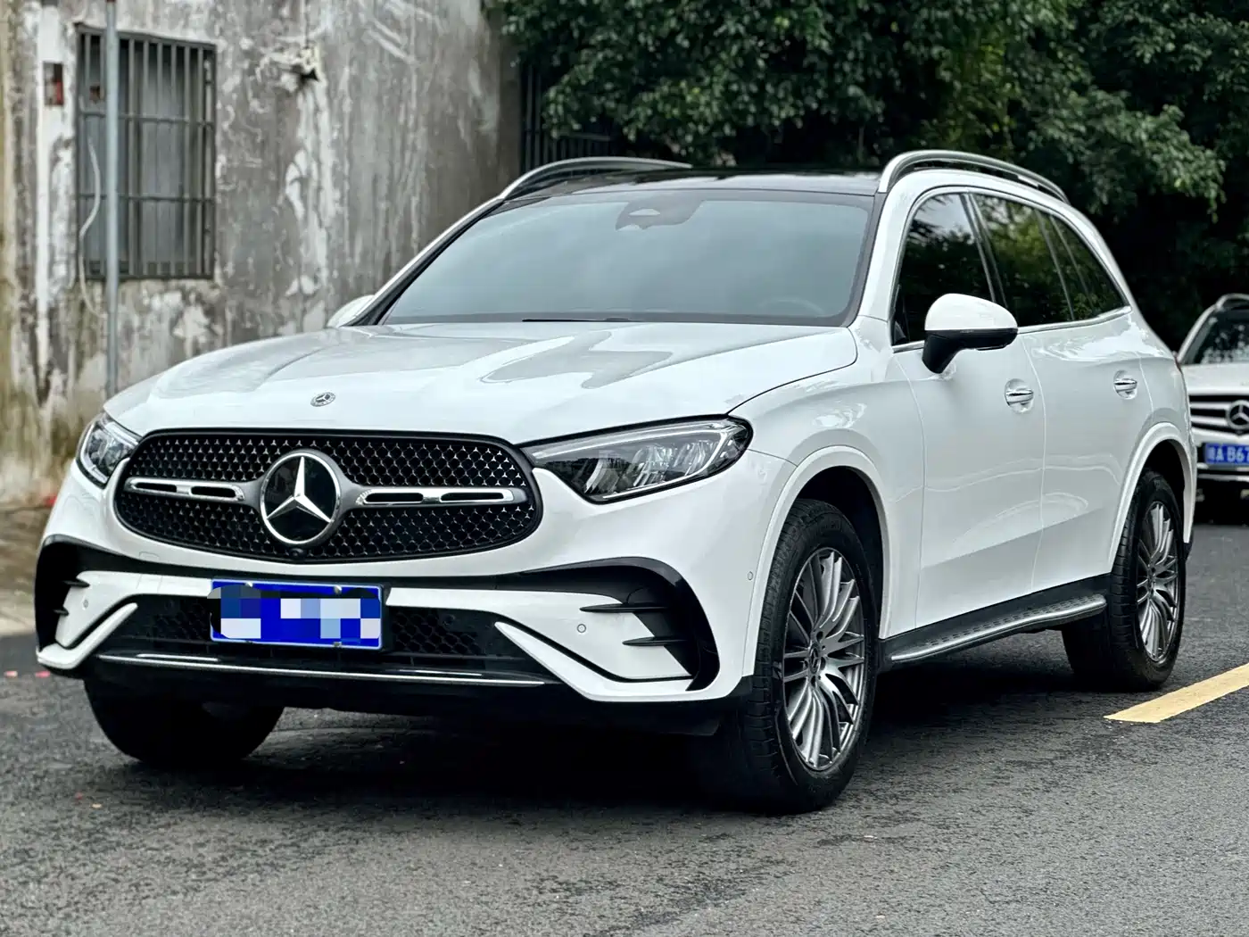 Mercedes-Benz GLC 2024 GLC 300 L 4MATIC Dynamic 5-seater фото 3
