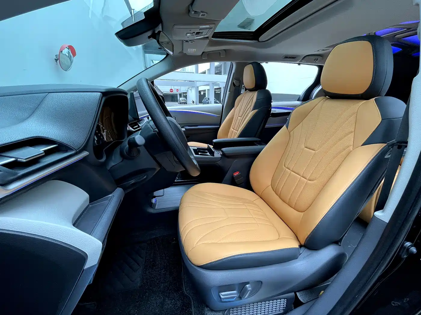 Toyota Sienna 2024 2.5L Hybrid Comfort Edition фото 14