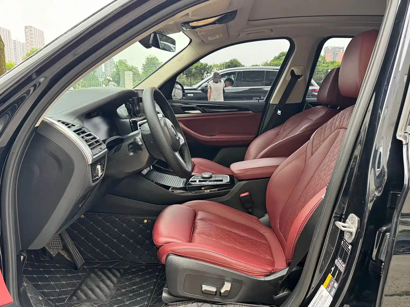 BMW iX3 2023 Leading Type фото 4
