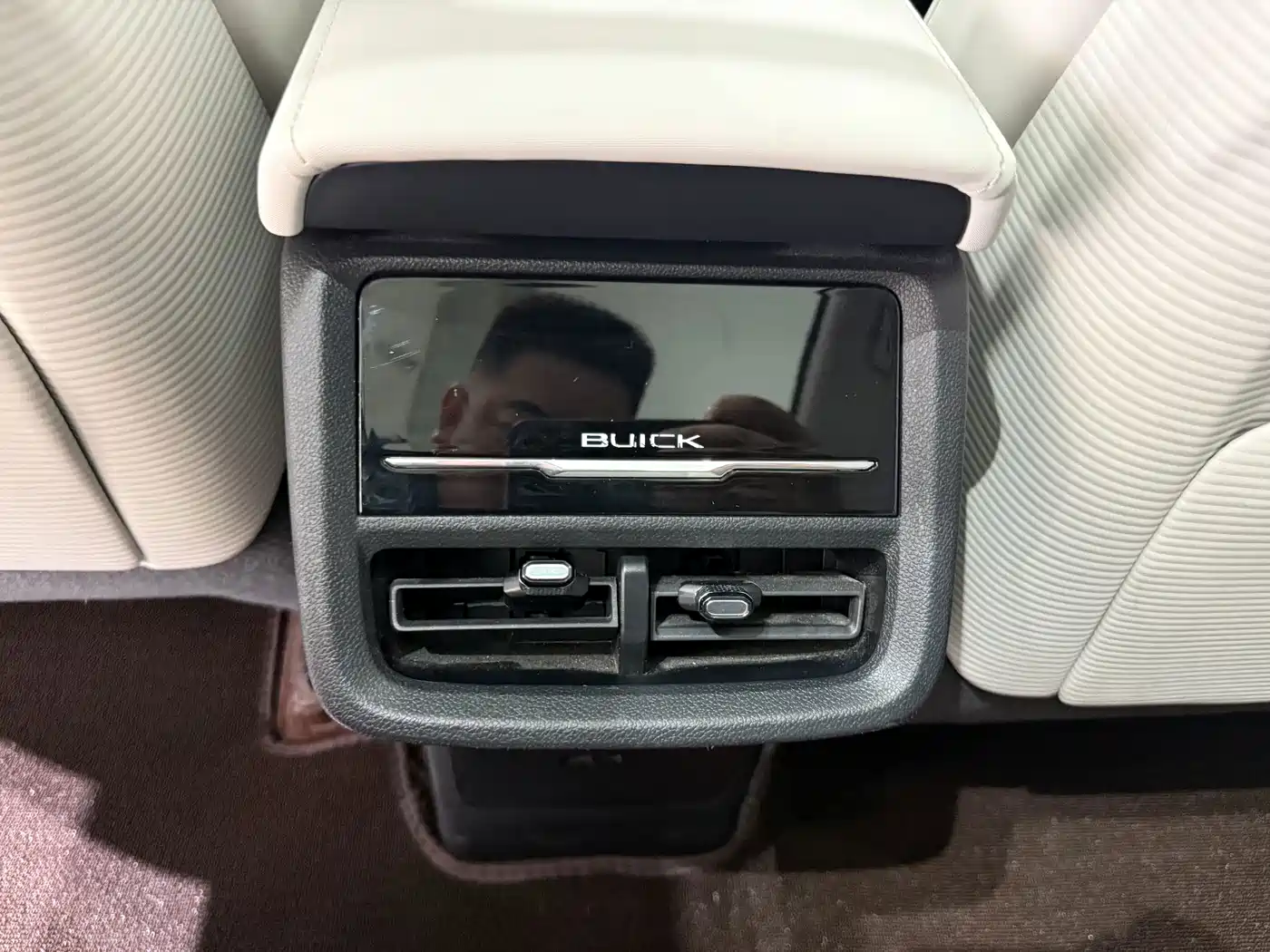 Buick E5 2023 2023 Avenir AWD Edition