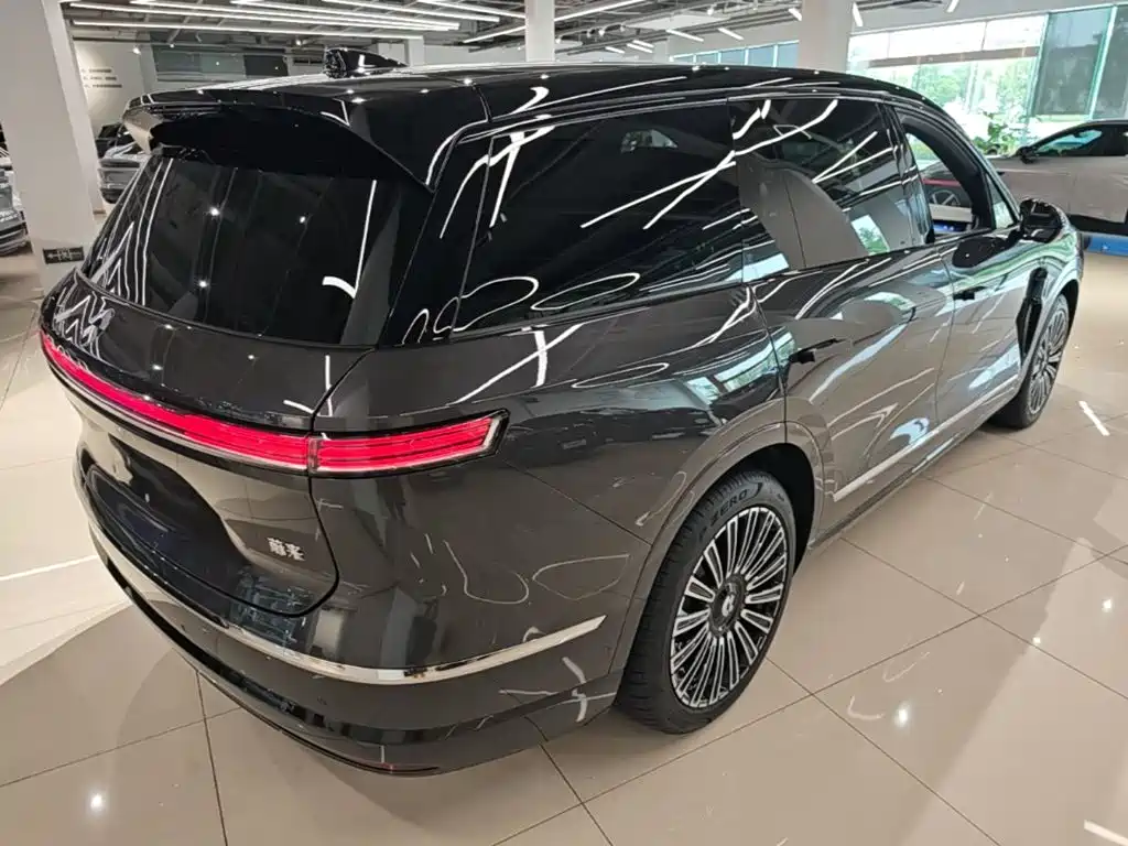 NIO ES8 2026 2025 Model 6-Seat Executive Luxury Edition