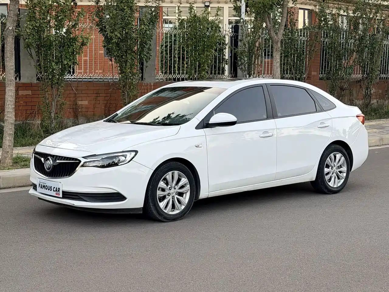 Фото 1 - Buick Excelle