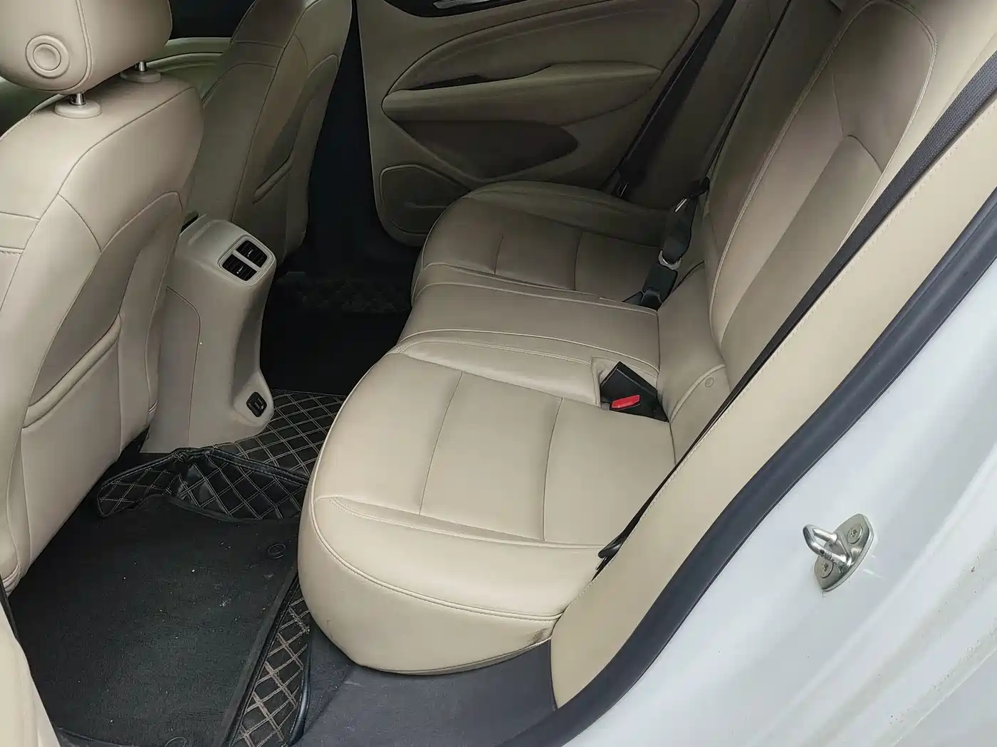 Фото 8 - Buick Regal