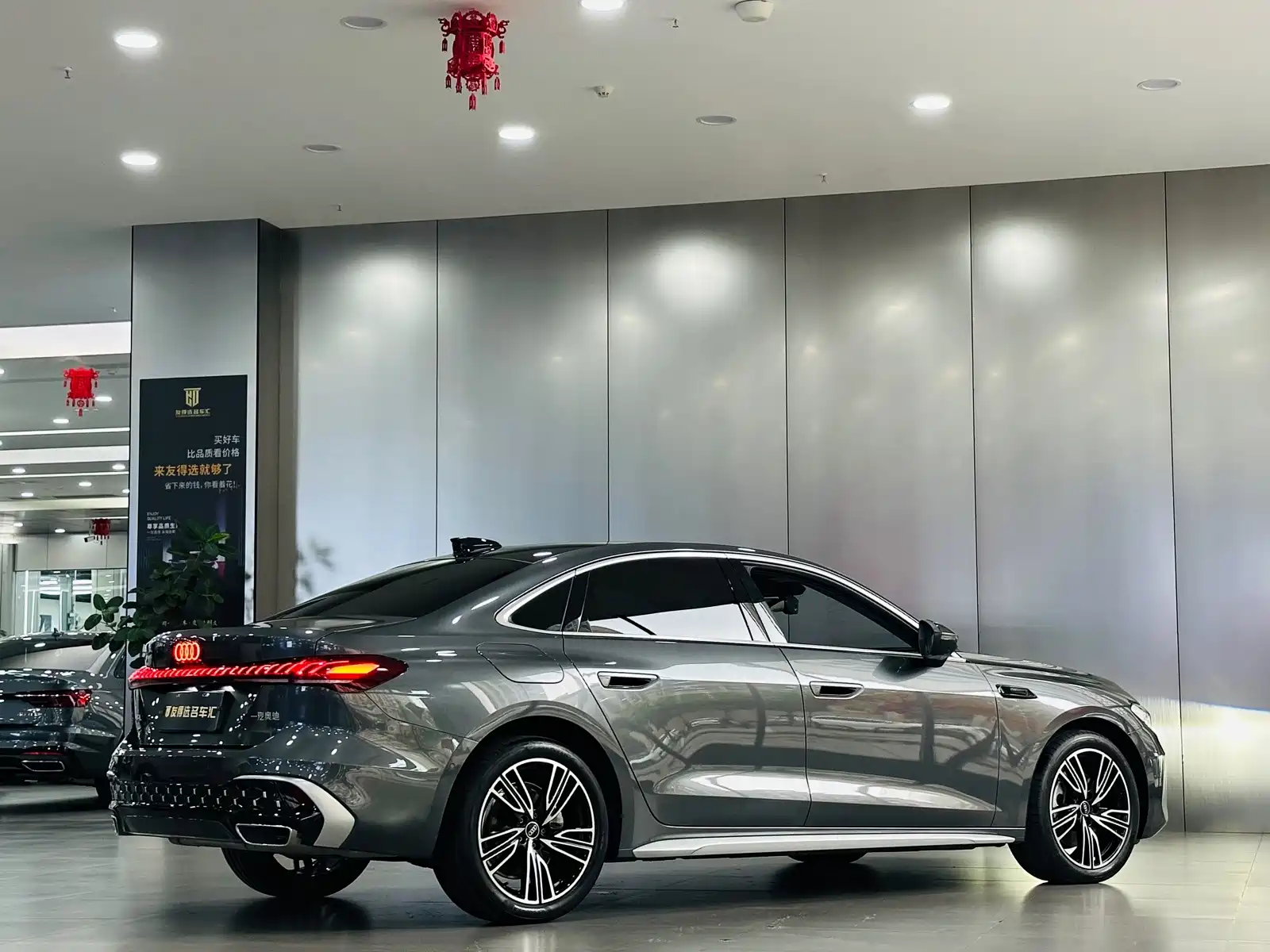 Фото 7 - Audi A5L