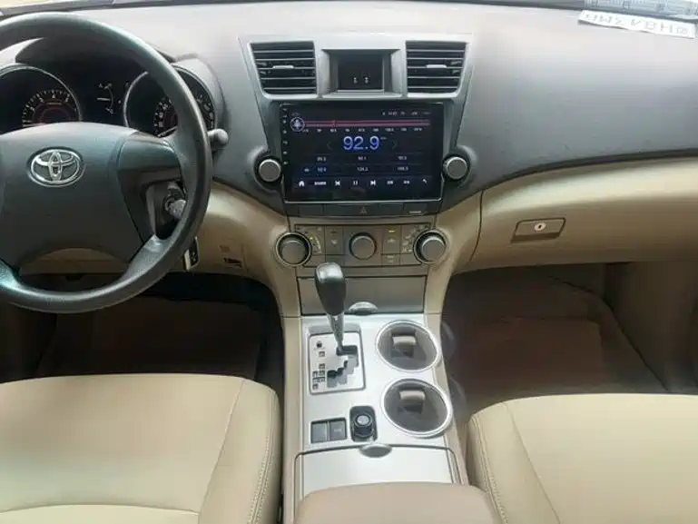 صورة 7 - Toyota Highlander