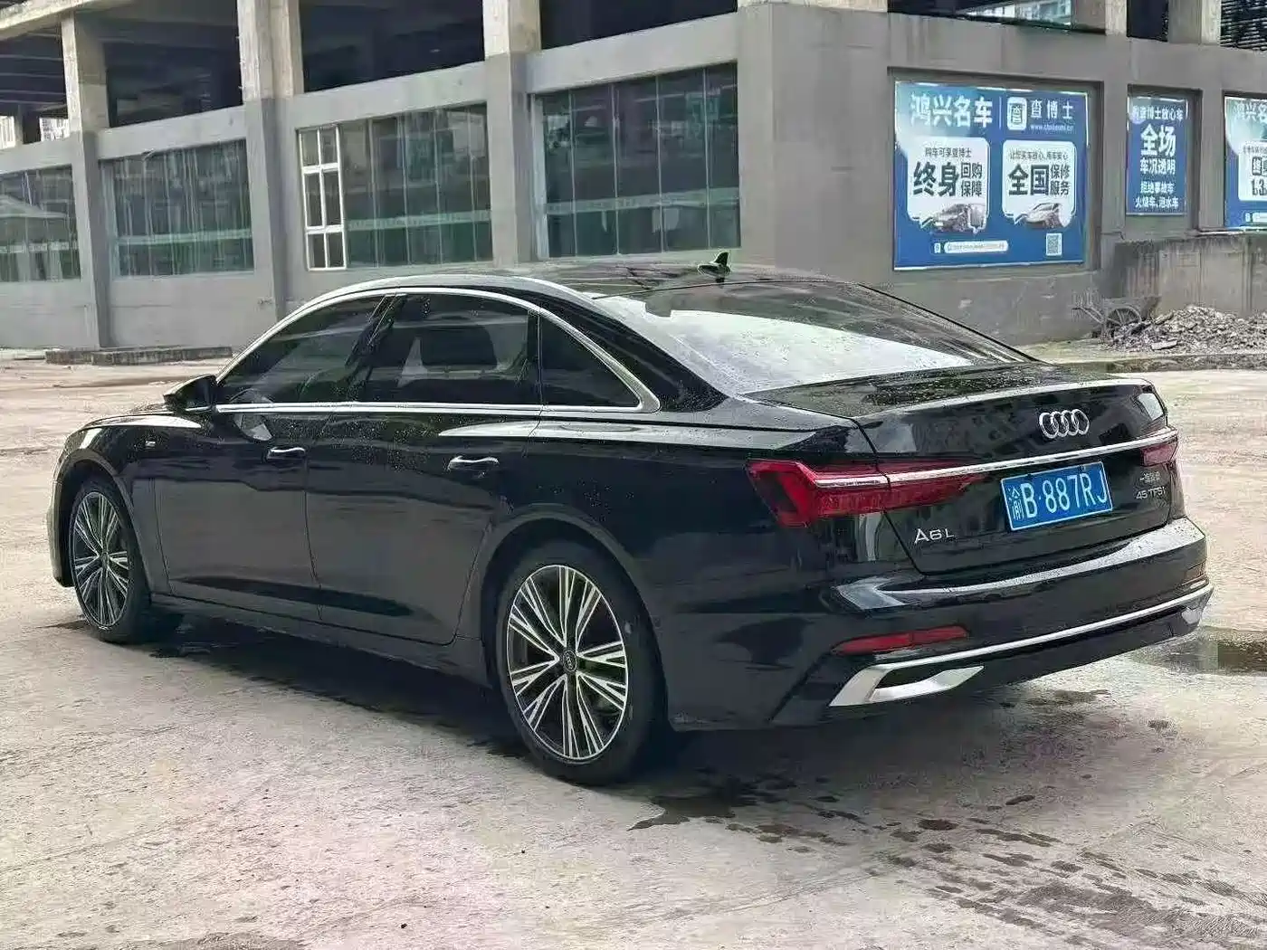Фото 9 - Audi A6L