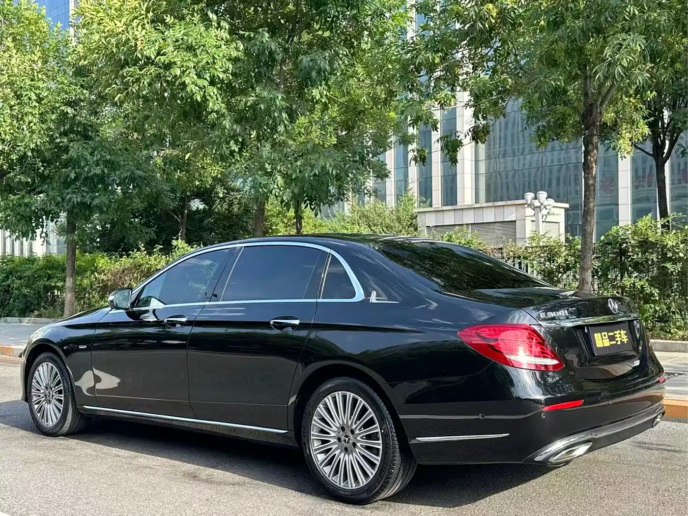 Mercedes-Benz E-Class 2020 Facelift E 300 L Exclusive фото 4