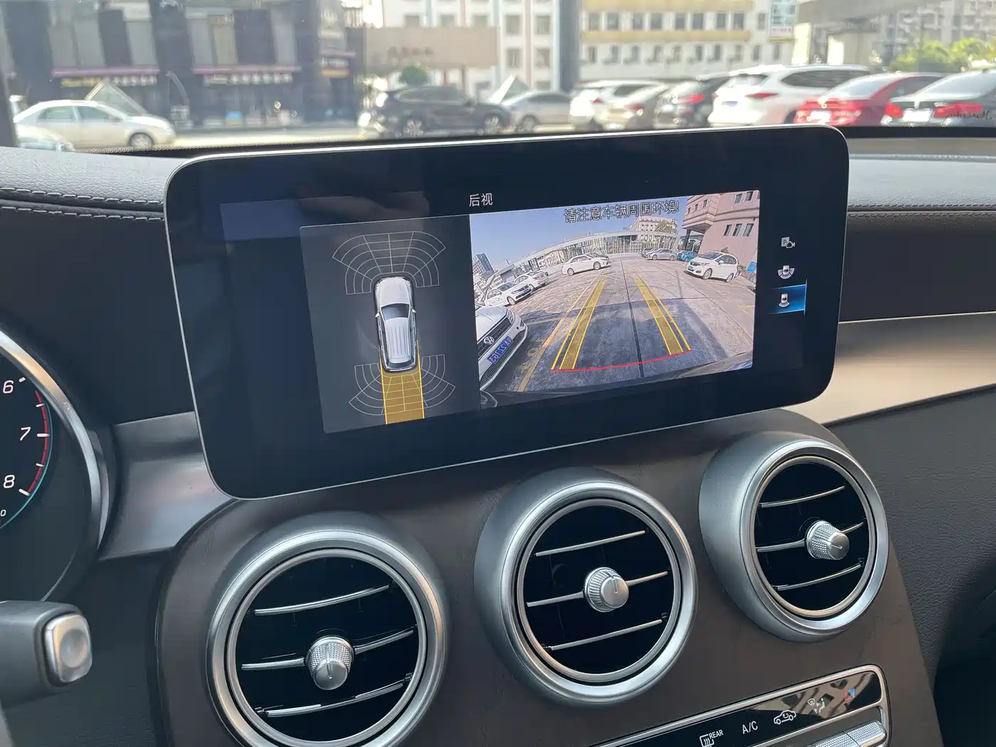 Mercedes-Benz GLC 2022 Facelift GLC 300 L 4MATIC Dynamic Collector's Edition фото 14