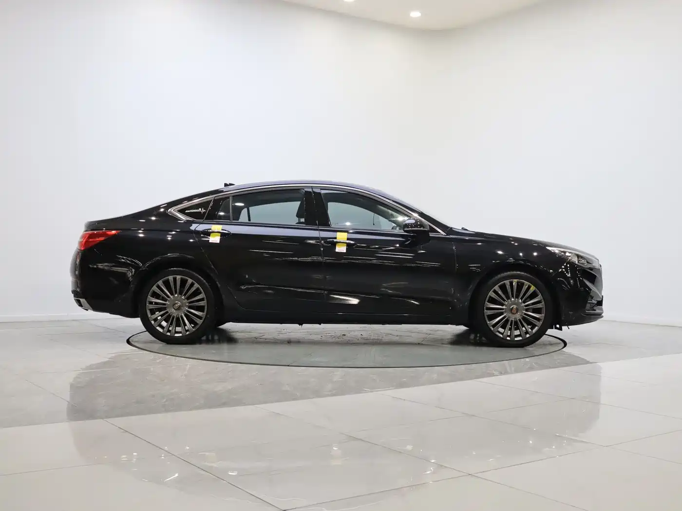 Hongqi H5 2020 1.5T DCT Qi Rhythm Edition фото 4