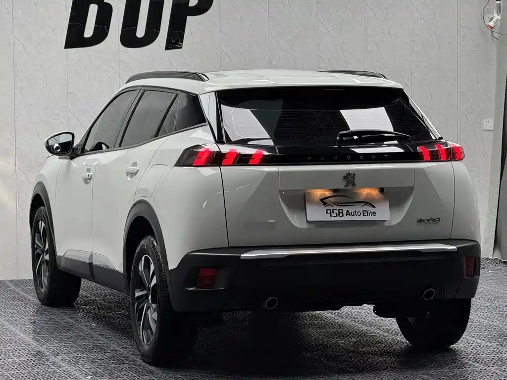 Peugeot 2008 2023 2022 230THP THE ONE