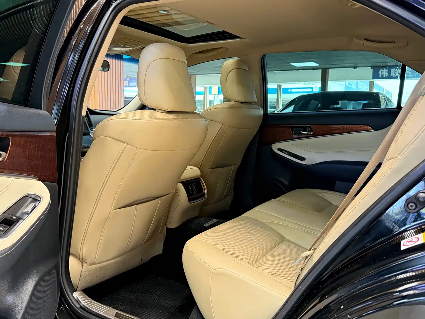 Toyota Crown 2015 2.0T Fashion фото 6